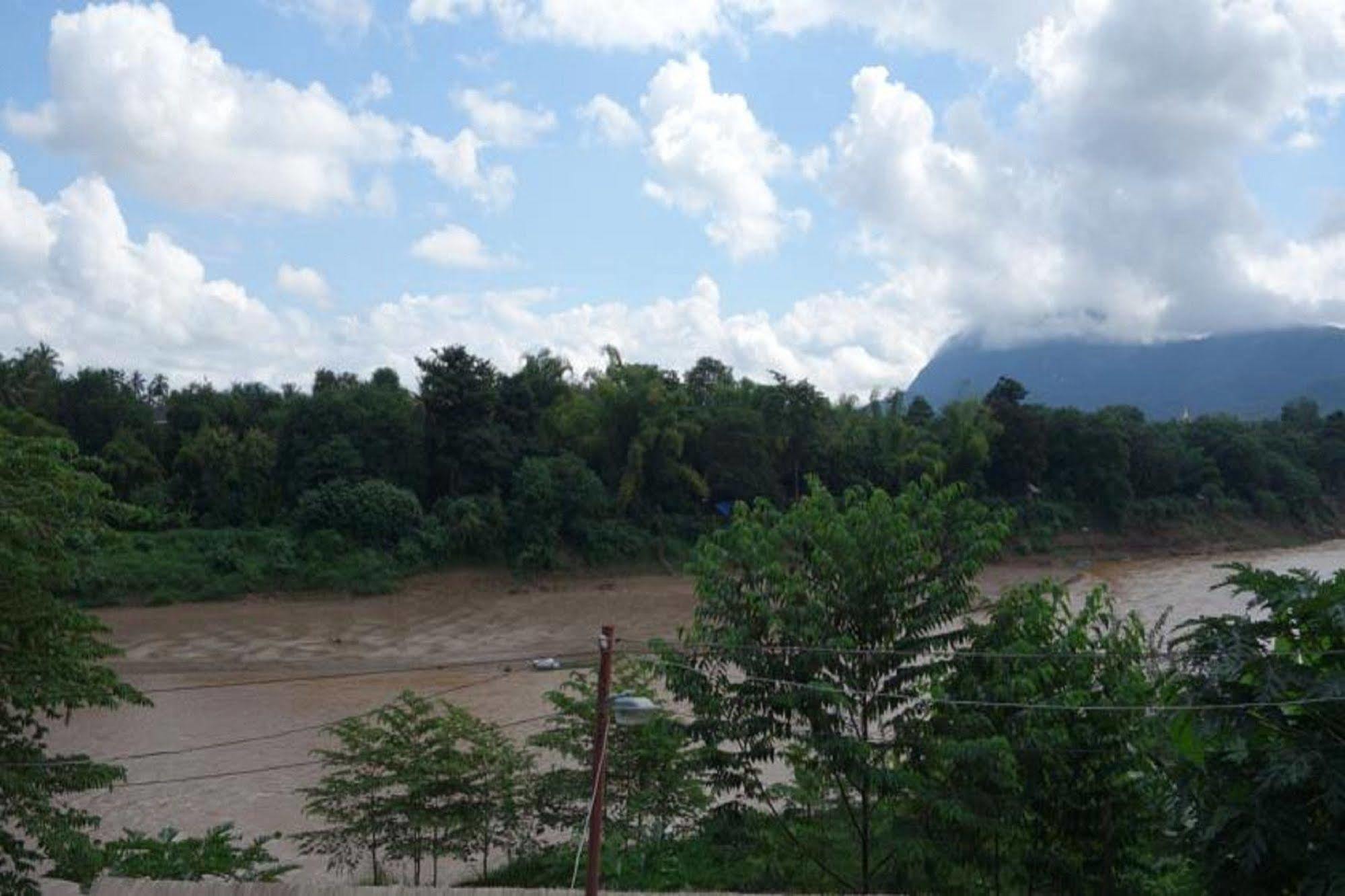 Namkhan Riverside Hotel Luang Prabang Buitenkant foto